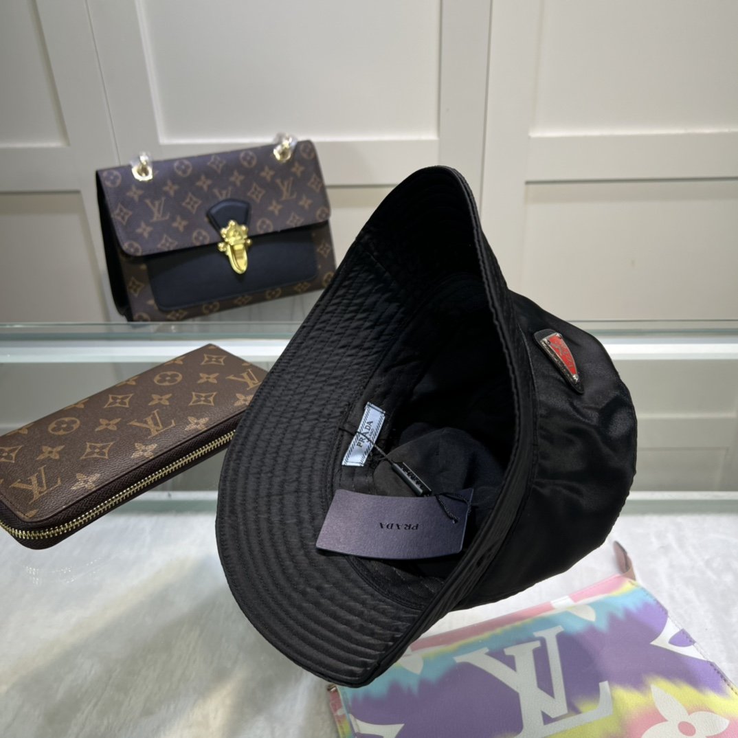 Prada Re-Nylon Bucket Hat Black Prada Hat - Soul Replicas