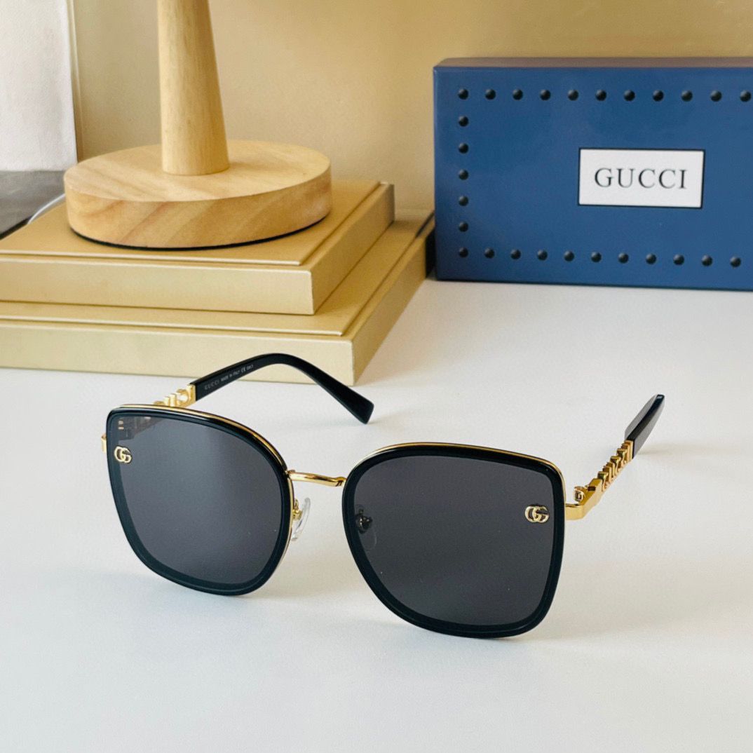 Gucci Navigator Frame Sunglasses - Soul Replicas