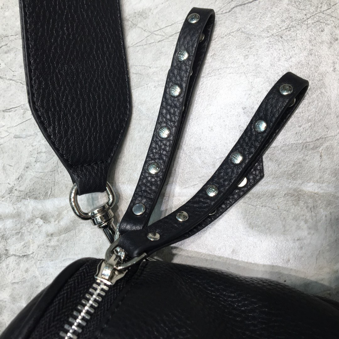 Balenciaga Sling Bag In Black. For Women. Women-s Bags 9.1in/23cm - Soul Replicas