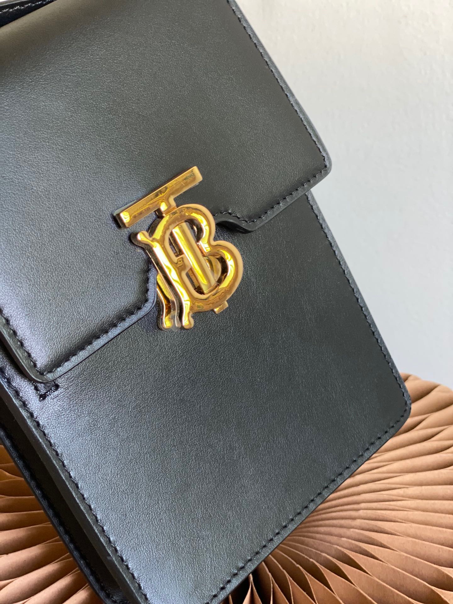 Burberry Robin Bag Monogram Black For Women. Women-s Bags 7.5in/14cm 80330421 - Soul Replicas