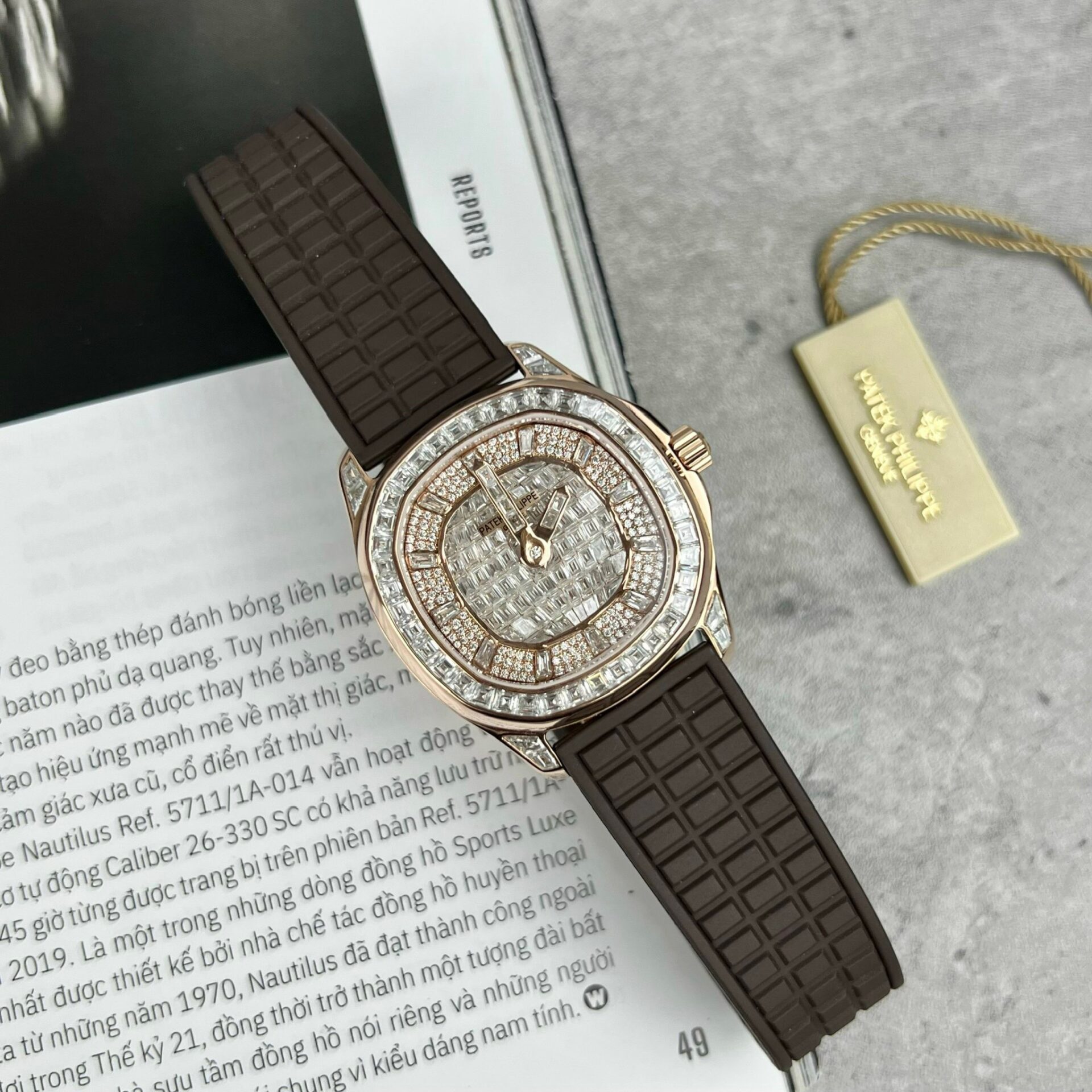 Patek Philippe Aquanaut 5062 Replica Watch Gold Wrapped Moissanite 35.6mm - Soul Replicas