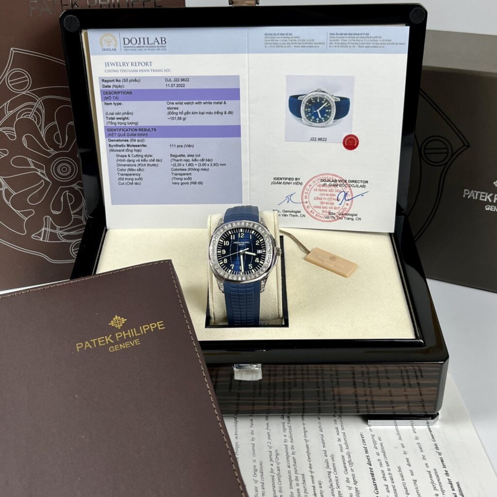 Patek Philippe Replica Watch Aquanaut 5168G Custom Moissanite Baguette Diamonds Blue Dial 42.2mm - Soul Replicas