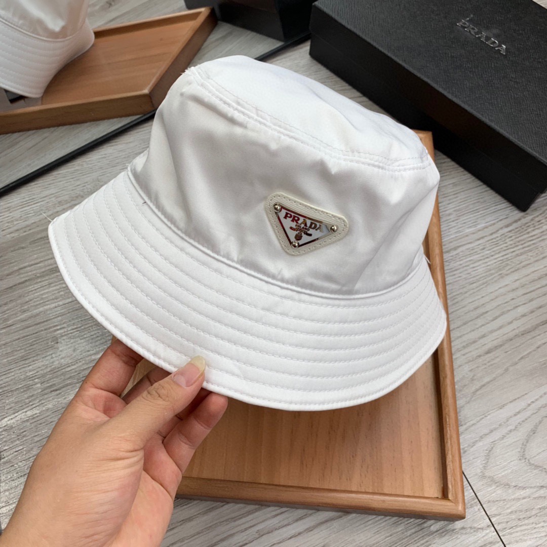 Prada Re-Nylon Bucket Hat White Prada Hat 1HC137_2DMI_F0009 - Soul Replicas