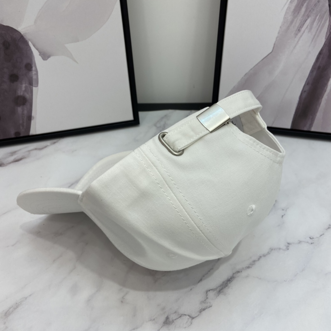 Chanel Cap White - Soul Replicas