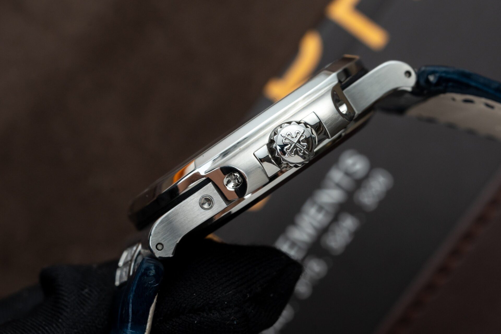 Patek Philippe Nautilus 5724G Replica Watch Blue GRF 40mm - Soul Replicas