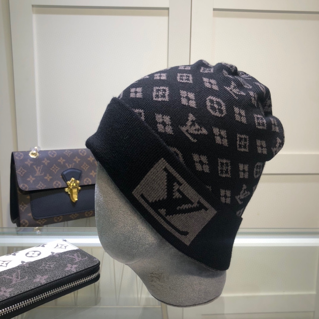 Louis Vuitton Beanie In Black LV Headwear - Soul Replicas