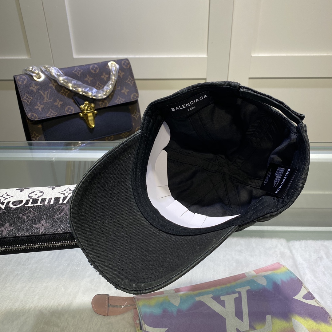 Balenciaga Logo Front Cap In Black - Soul Replicas