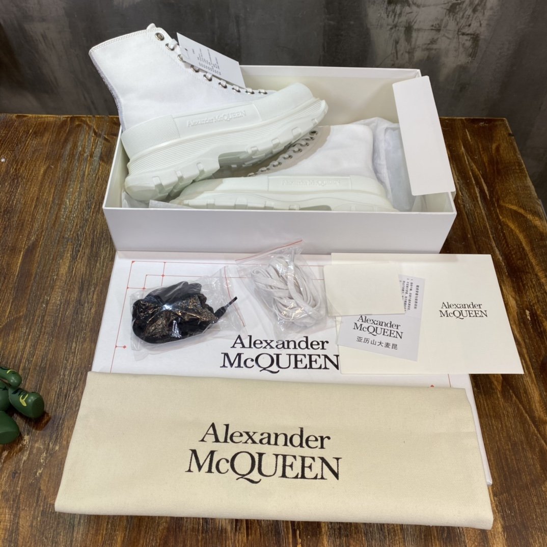 Alexander McQueen Tread Slick Boot Cotton White For Women 604254W4MV29000 - Soul Replicas