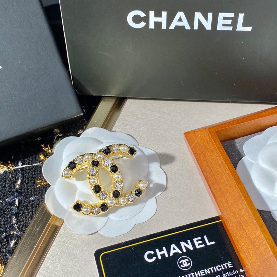 Chanel Brooch - Soul Replicas