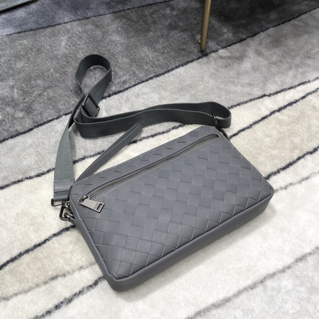 Bottega Veneta Classic Intrecciato Gray. For Women. Women's Bags 9.6in/24.5cm - Soul Replicas