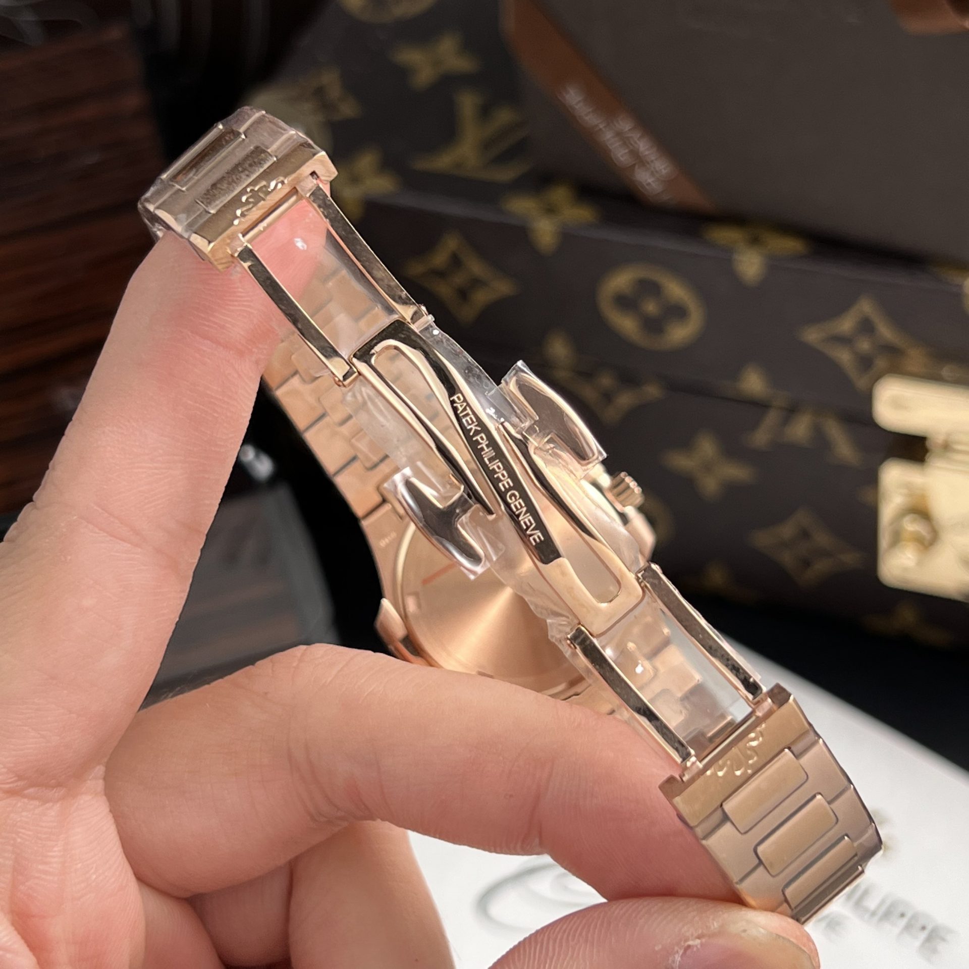 Patek Philippe Replica Watch Nautilus 7010 White Dial Womens GR Factory 32mm - Soul Replicas