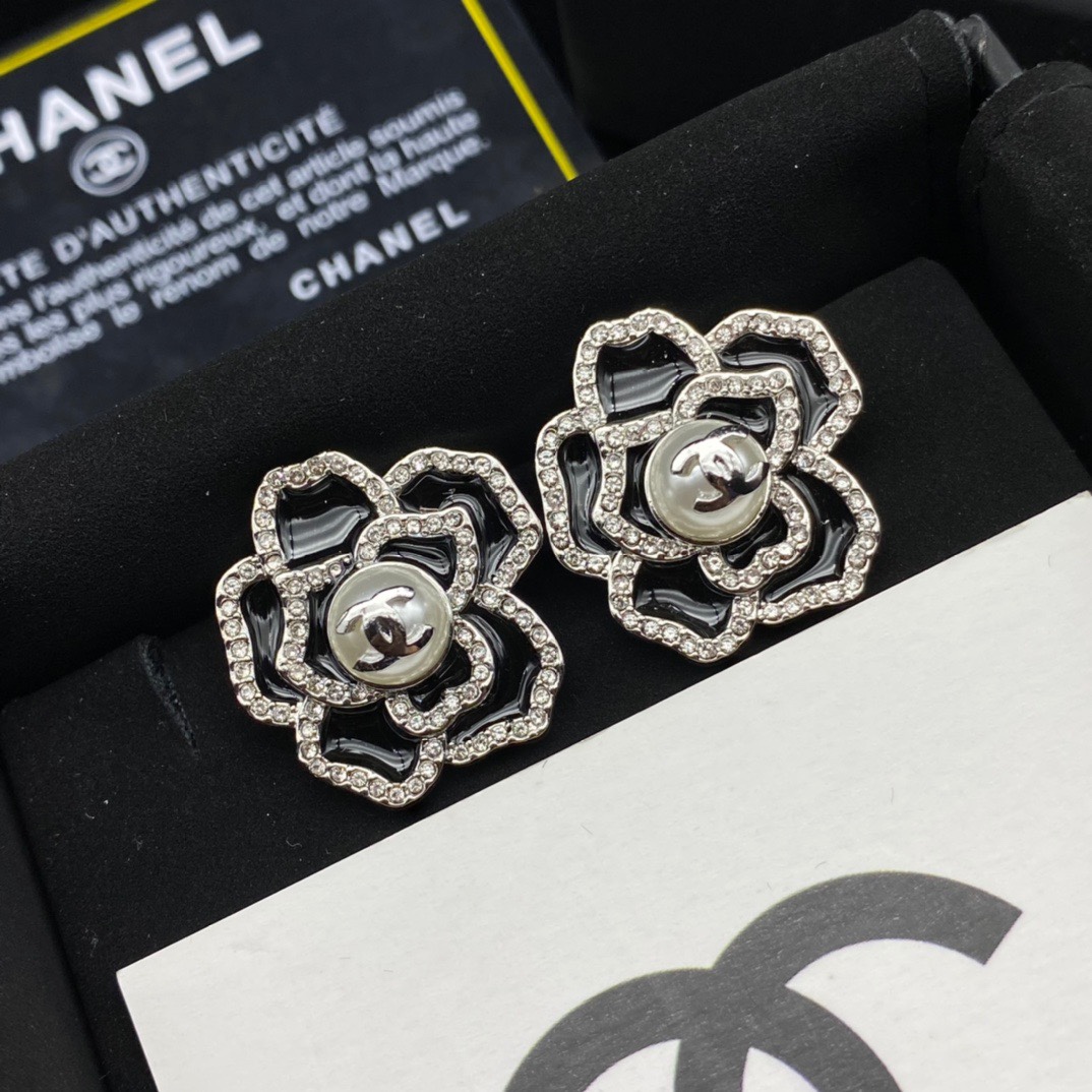 Chanel Earrings - Soul Replicas