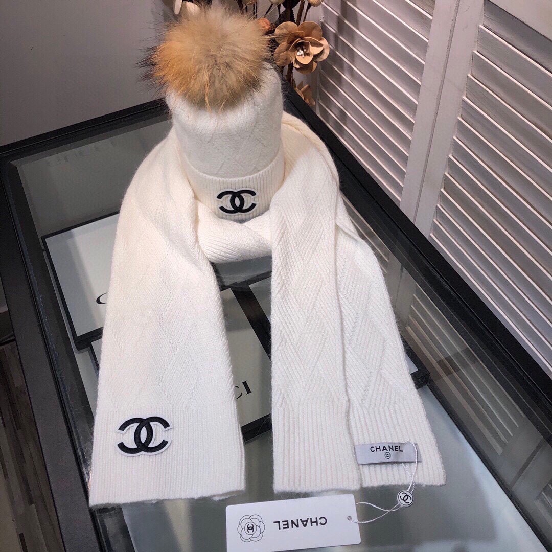Chanel Beanie & Scarf Set In White - Soul Replicas