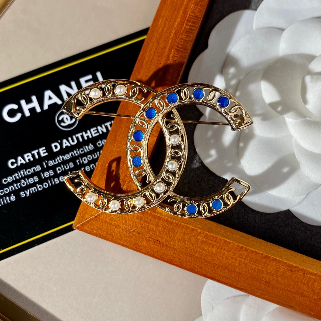 Chanel Brooch - Soul Replicas