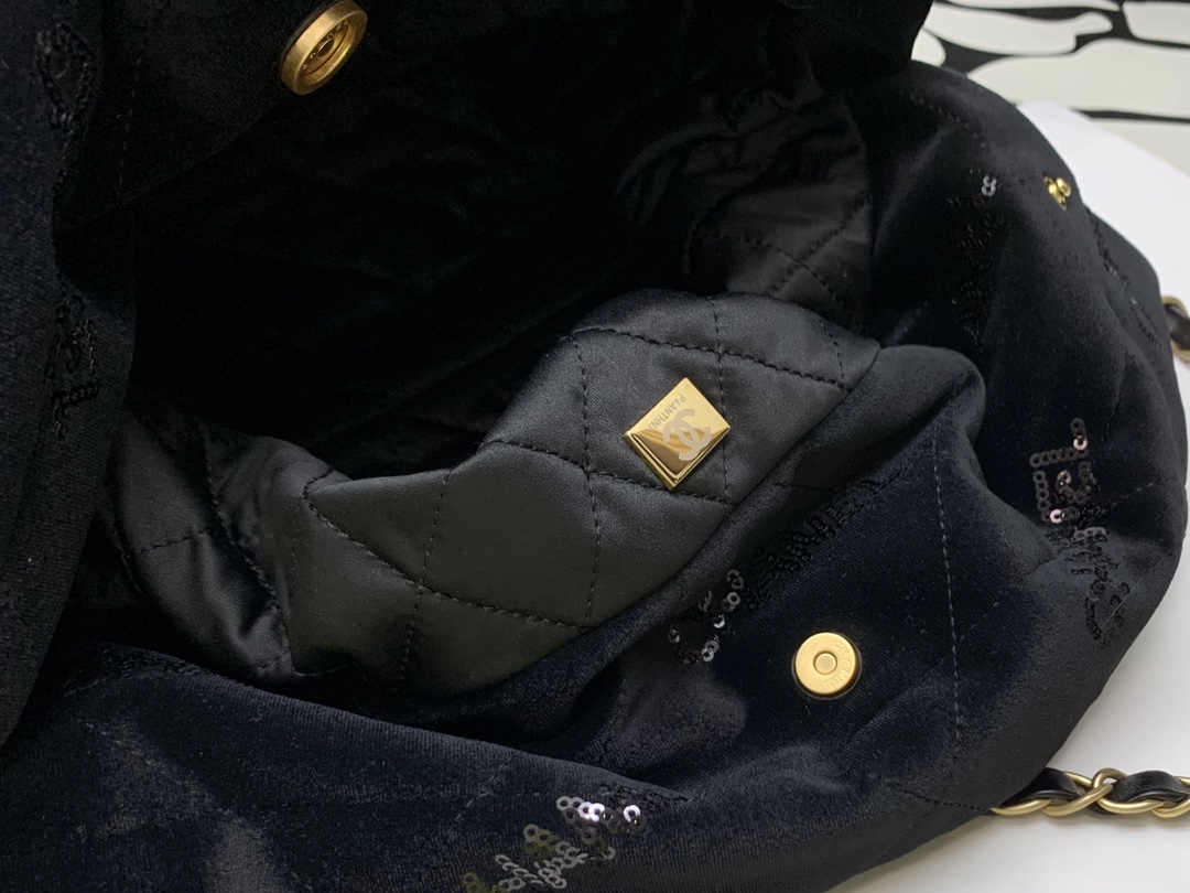 ChanelSmall Chanel22 Handbag Black For Women. Women-s Bags 11.8in/30cm - Soul Replicas