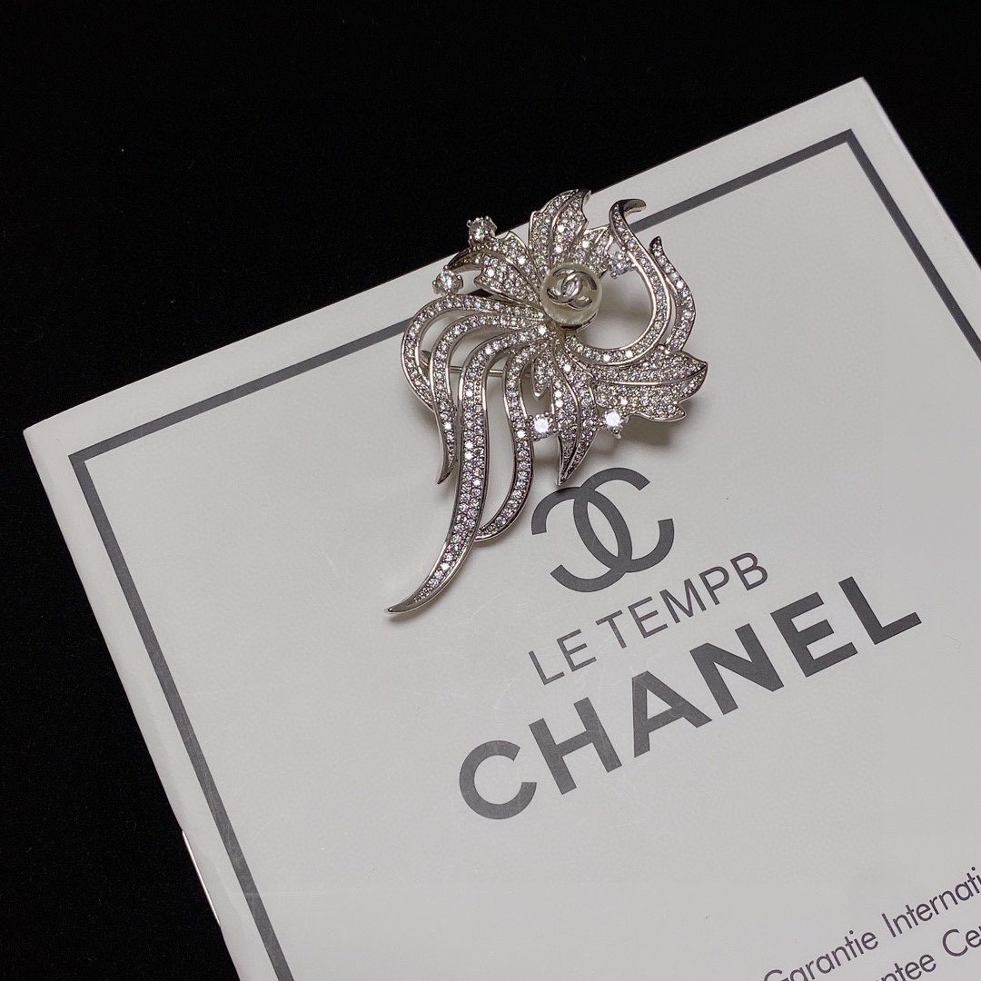 Chanel Brooch - Soul Replicas