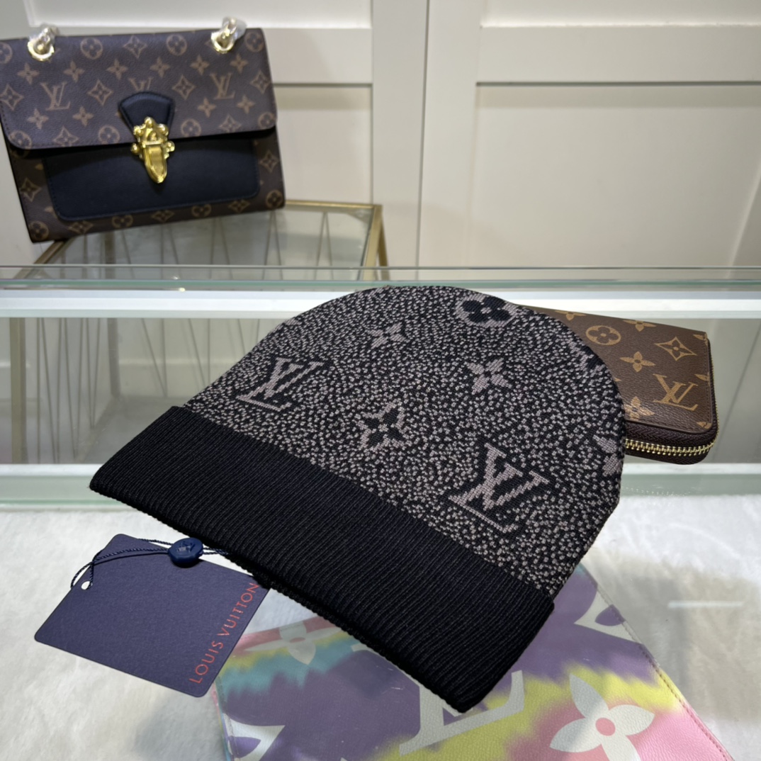 Louis Vuitton Beanie In Black LV Headwear - Soul Replicas