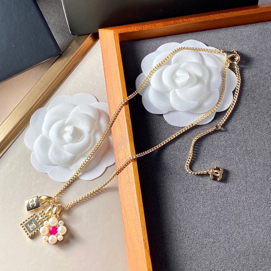 Chanel Necklace - Soul Replicas