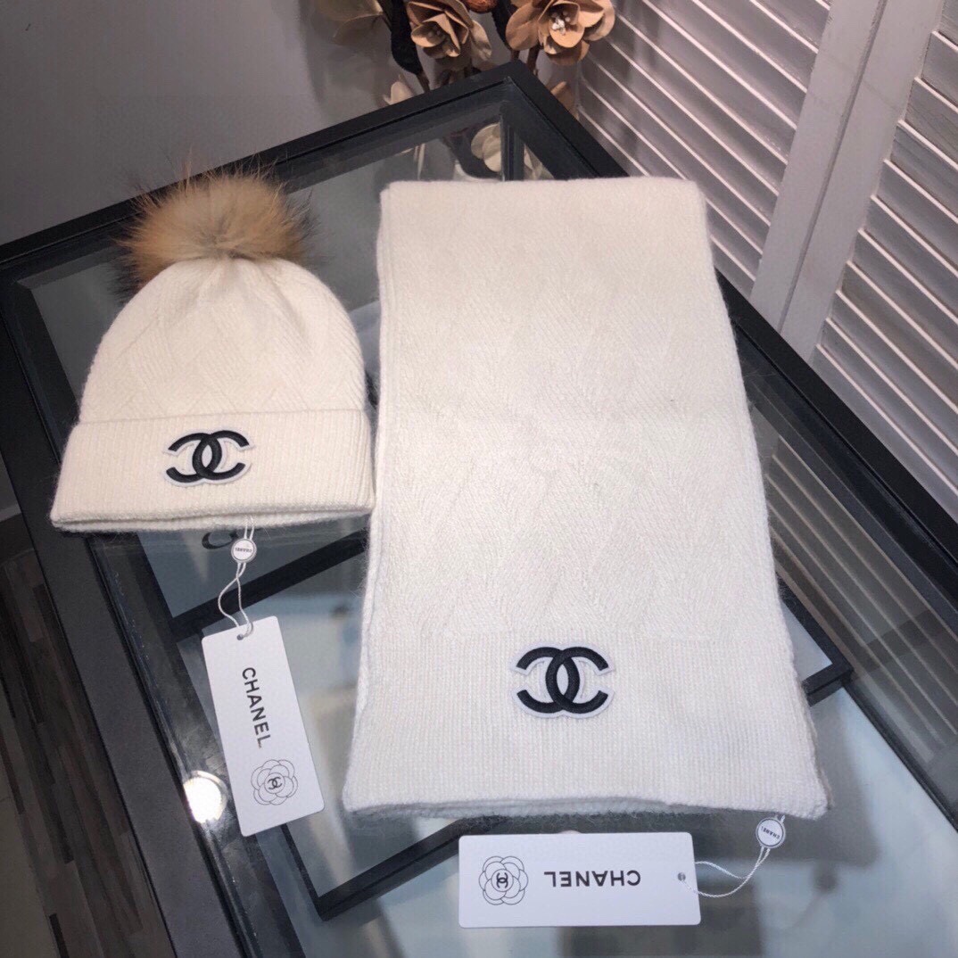 Chanel Beanie & Scarf Set In White - Soul Replicas