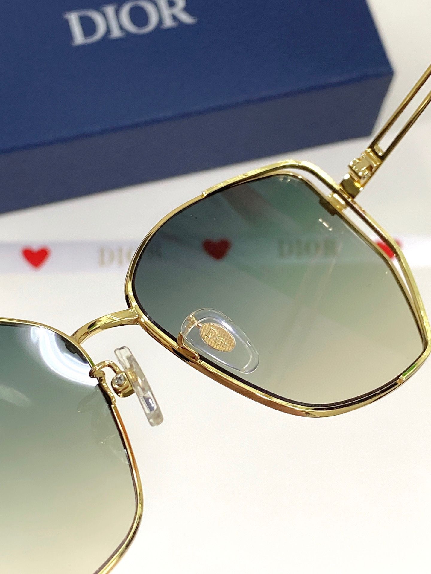 Miss Dior B2U - Soul Replicas