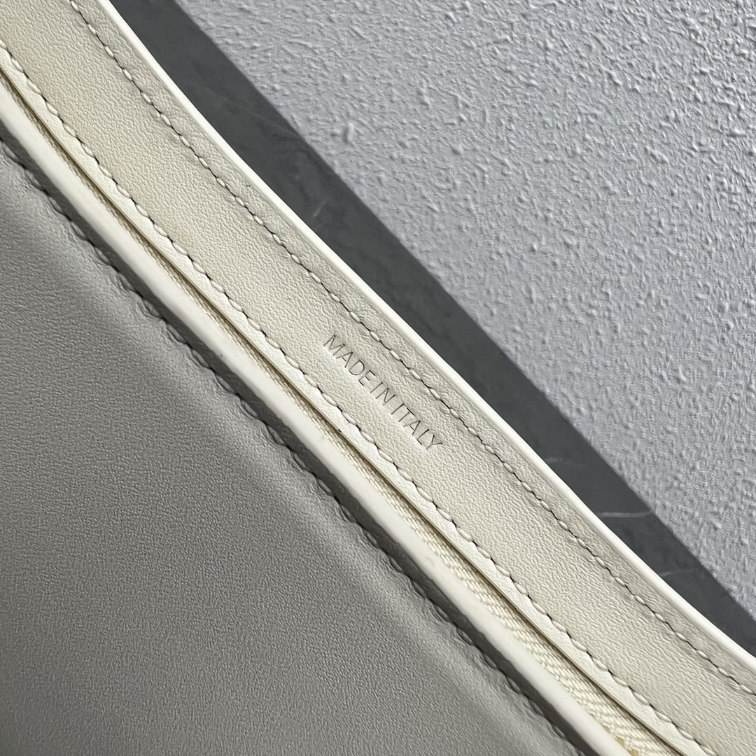 Celine Cuir Triomphe Shoulder Bag White For Women 9.4in/24cm - Soul Replicas