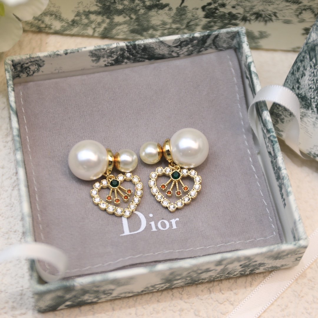 Dior Earrings - Soul Replicas