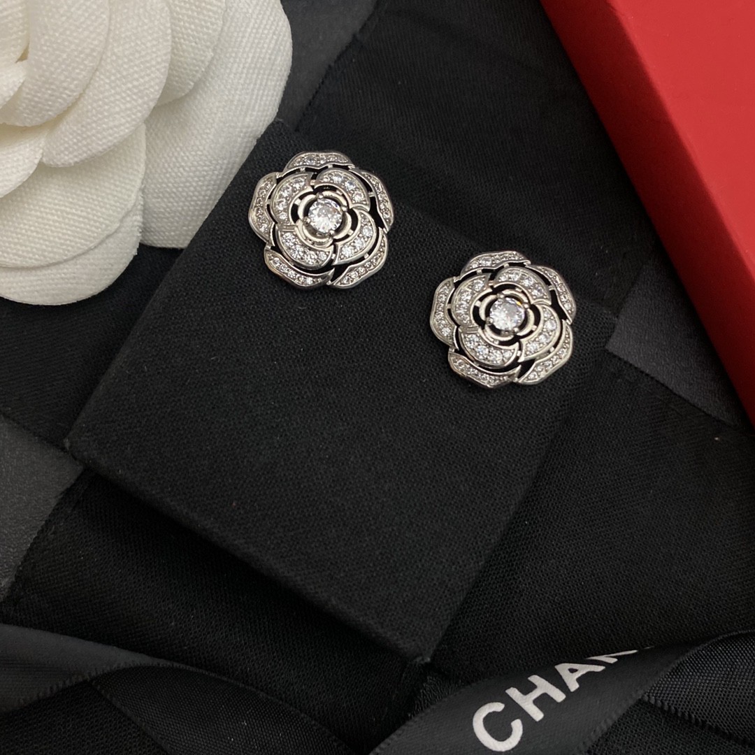Chanel Earrings - Soul Replicas