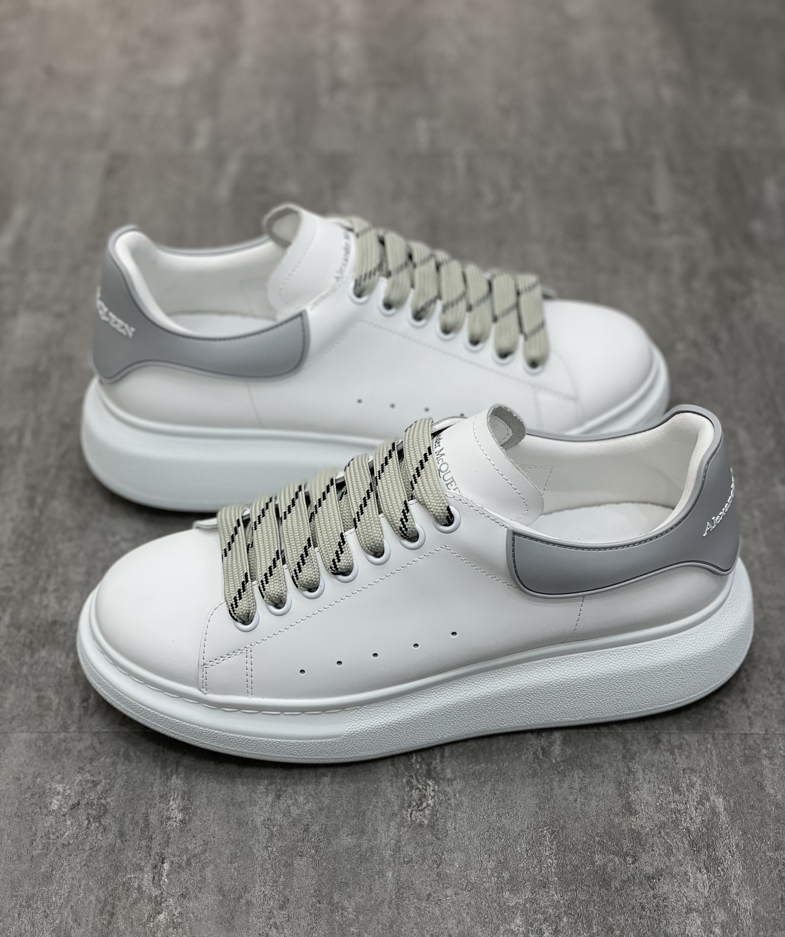 Alexander McQueen Oversized Sneaker White/Grey For Women - Soul Replicas