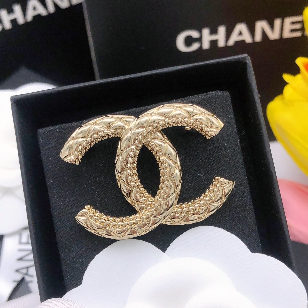 Chanel Brooch - Soul Replicas