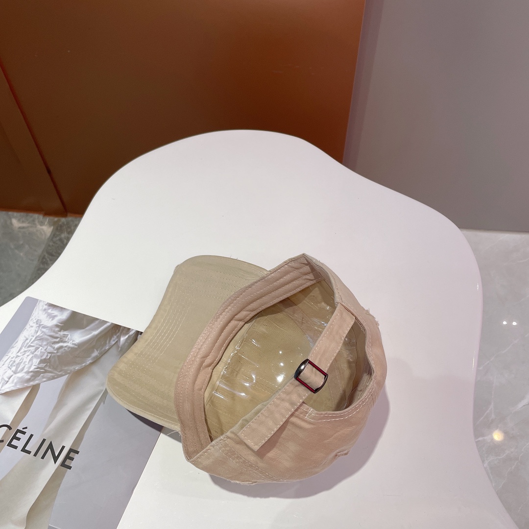 Balenciaga Logo Visor Cap Cream Cap - Soul Replicas