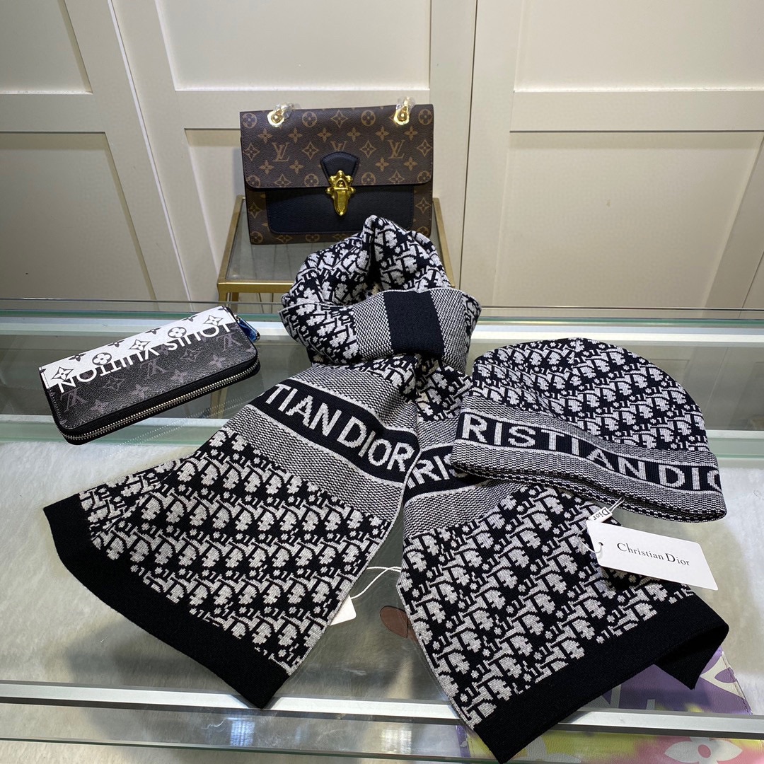 Dior Pompom Beanie & Scarf Set In Black - Soul Replicas