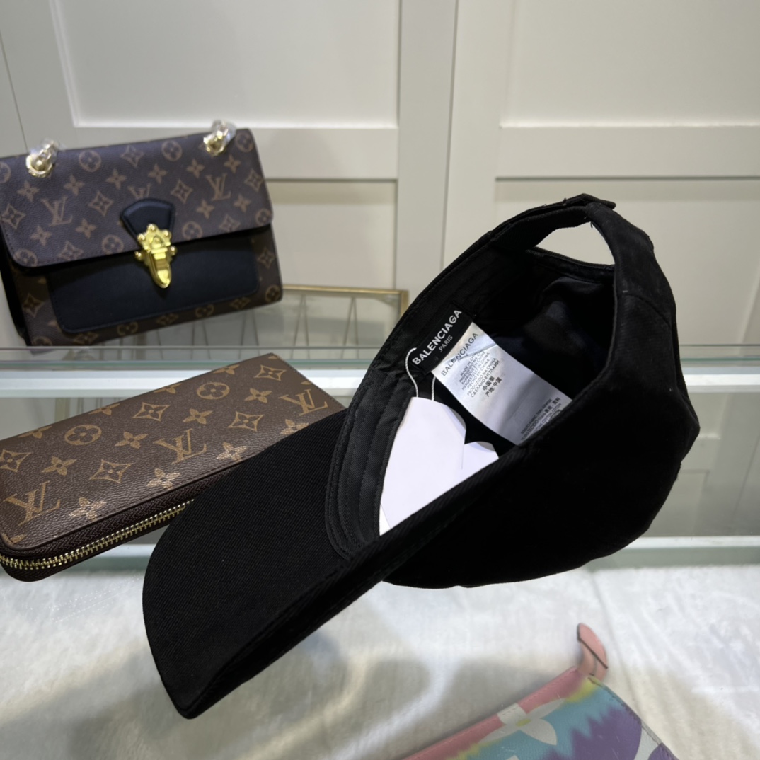 Balenciaga BB Paris Icon Cap Black Cap - Soul Replicas