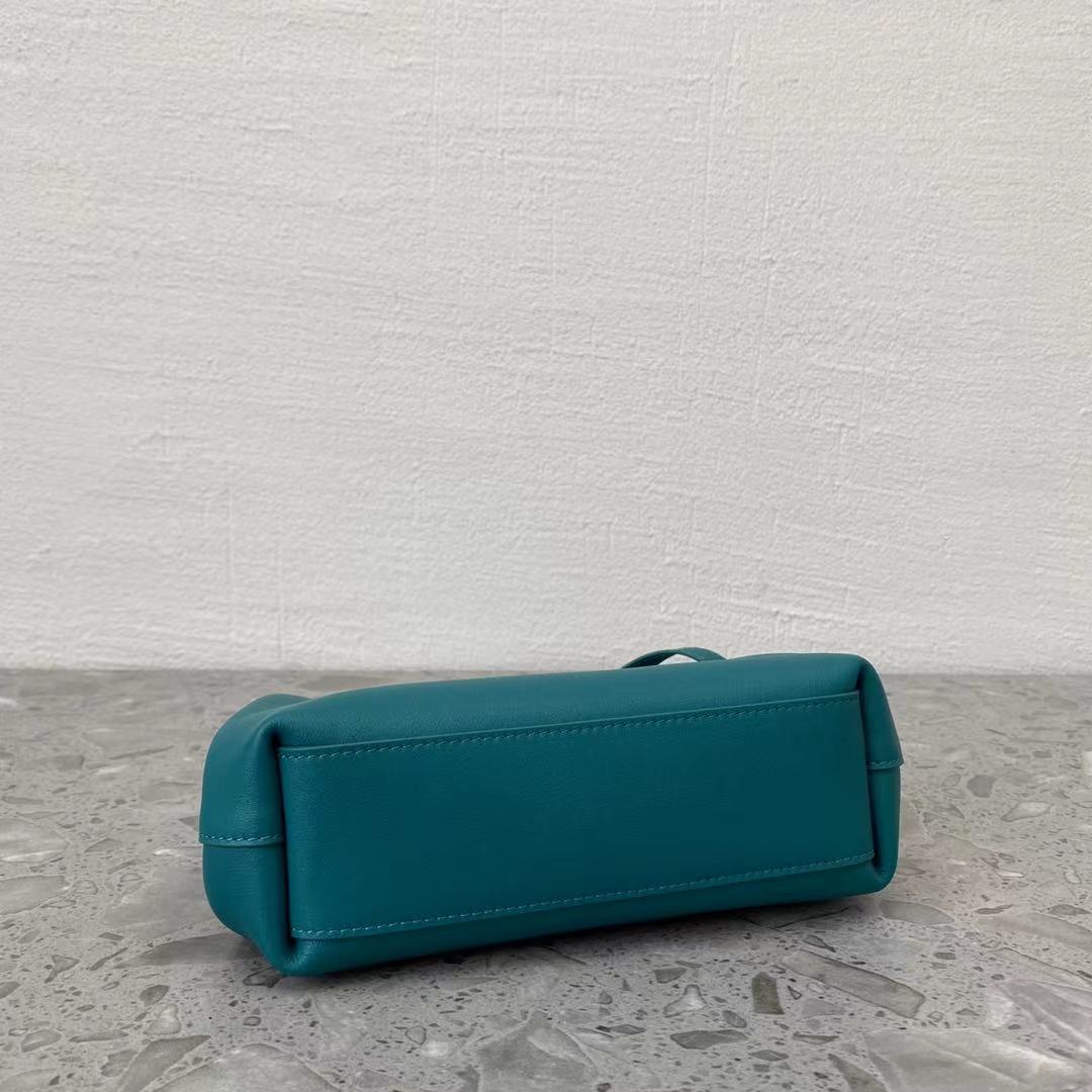 Bottega Veneta Point Blue. For Women. Women's Bags 8.6in/22cm 658476VCP403118 - Soul Replicas