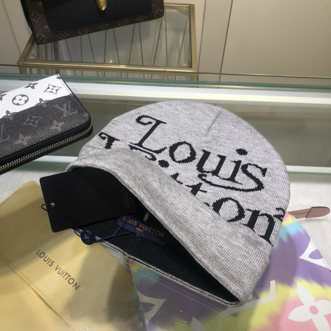 Louis Vuitton Beanie In Grey LV Headwear - Soul Replicas