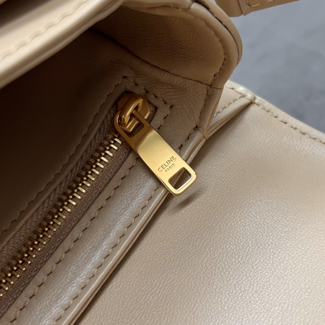 Celine Teen Besace Triomphe Safari For Women 4in/10cm 110413BF4.03SA - Soul Replicas