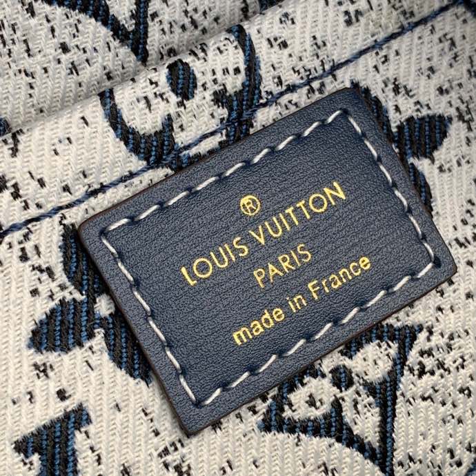 Louis Vuitton Square Bag Denim Jacquard Blue By Nicolas Ghesquiere For Women. Women-s Bags 6.3in/16cm LV M59611 - Soul Replicas