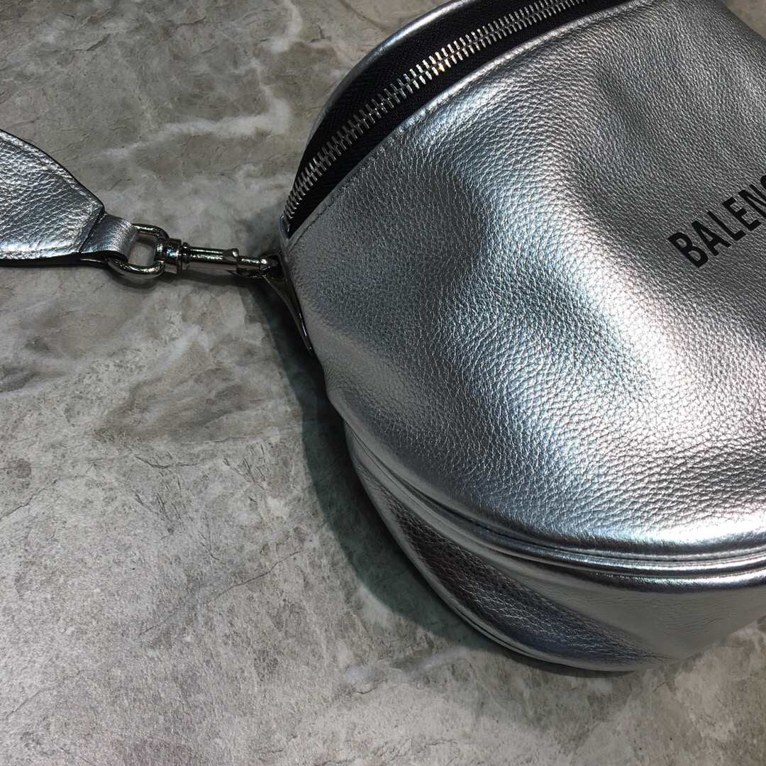 Balenciaga Sling Bag In Sliver. For Women. Women-s Bags 9.1in/23cm - Soul Replicas
