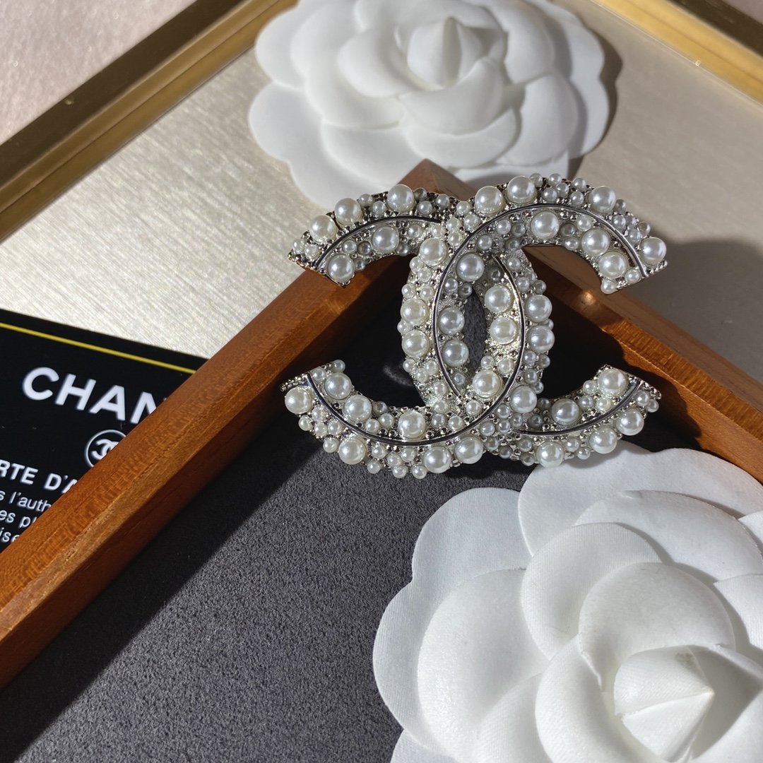 Chanel Brooch - Soul Replicas