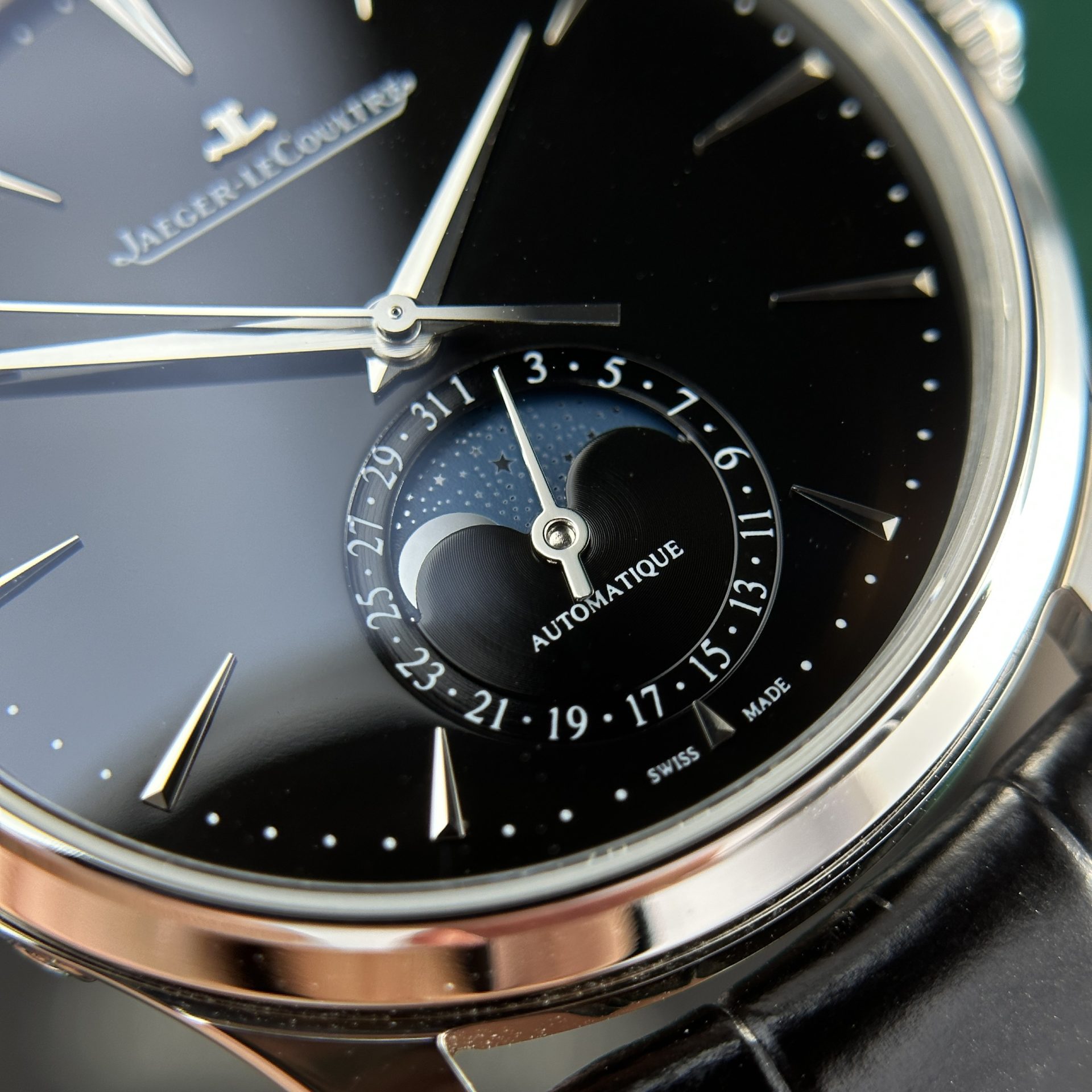Jaeger Lecoultre Replica Watch Master Ultrathin Moon Black Dial 39mm - Soul Replicas