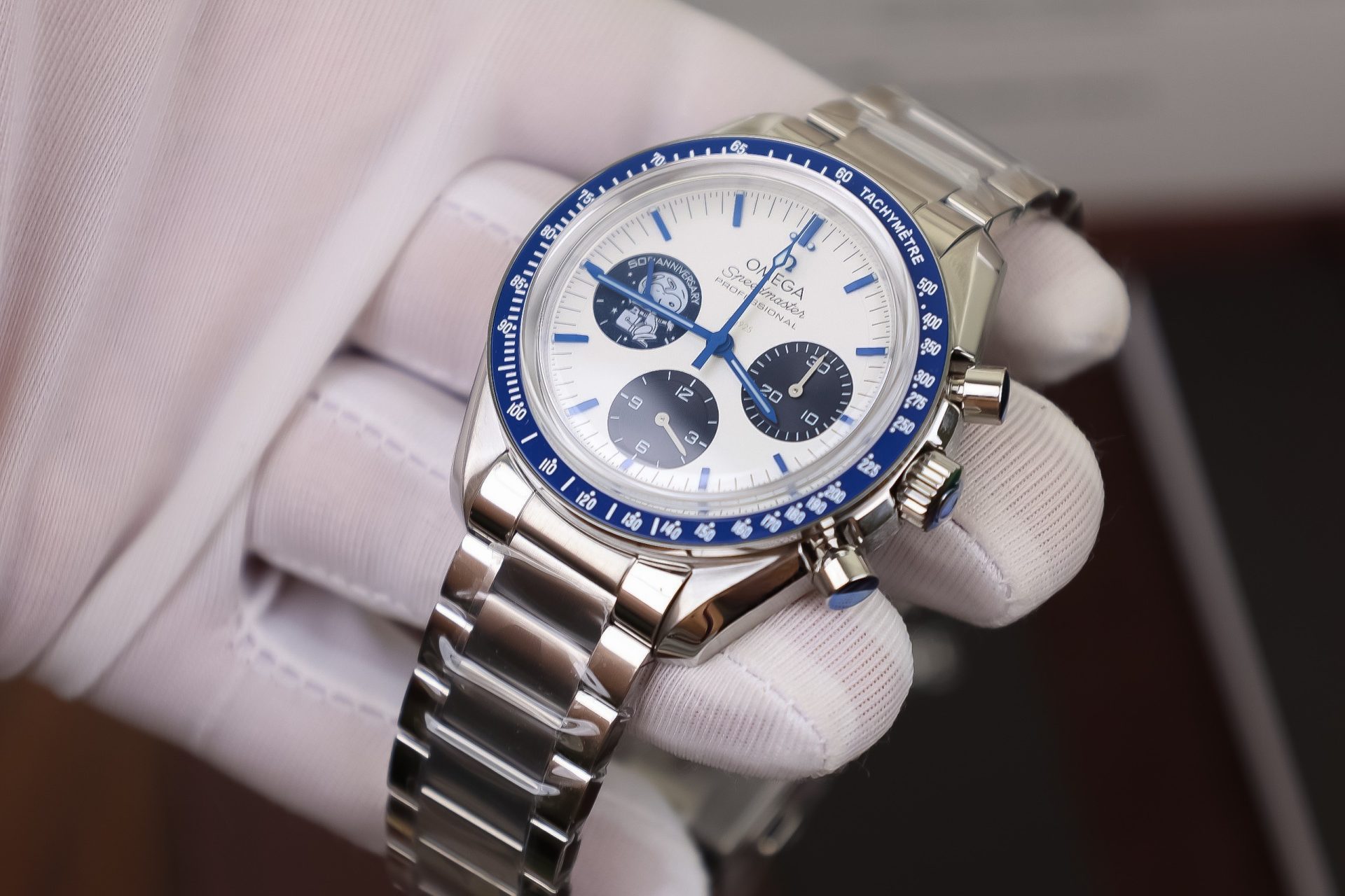 Omega Best Replica Watch Speedmaster Snoopy Avard Chronograph N1 Factory 42mm - Soul Replicas
