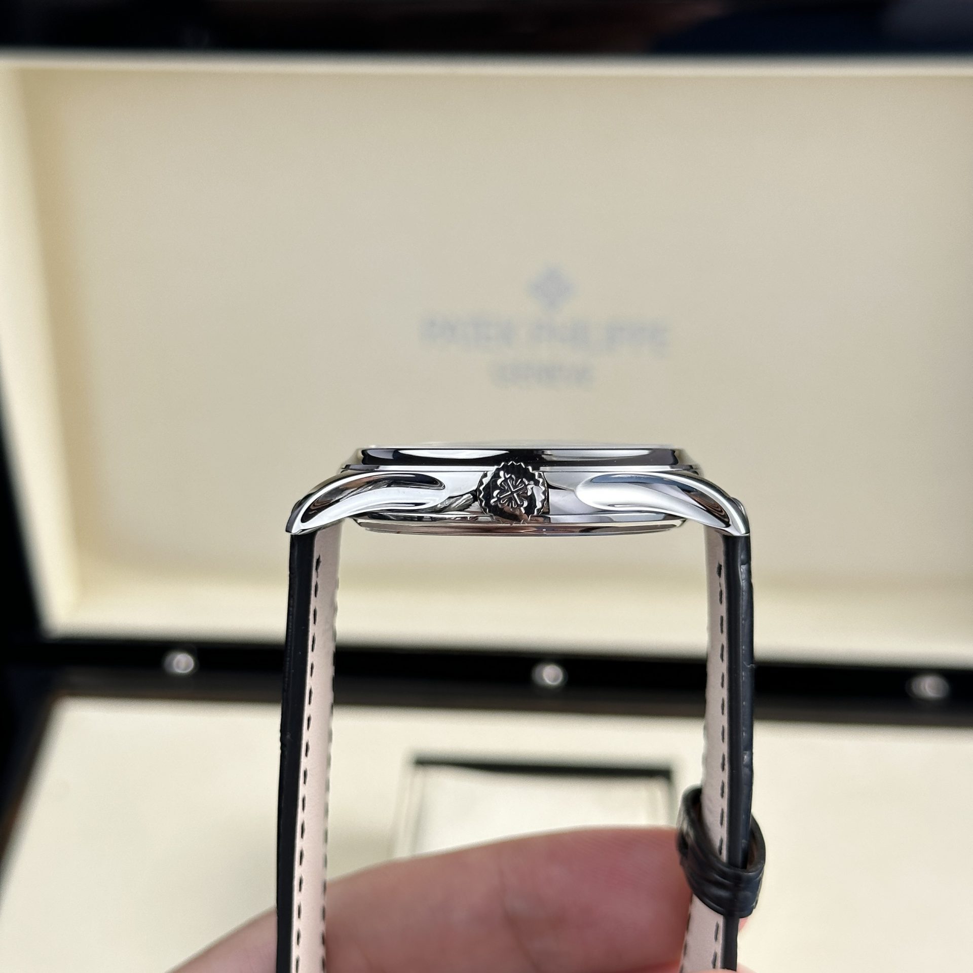 Patek Philippe Replica Watch Calatrava 5227G Mechanical Ivory Dial 3K Factory 39mm - Soul Replicas