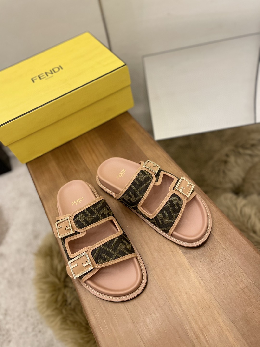 Fendi Feel Slides Dark Pink For Women - Soul Replicas