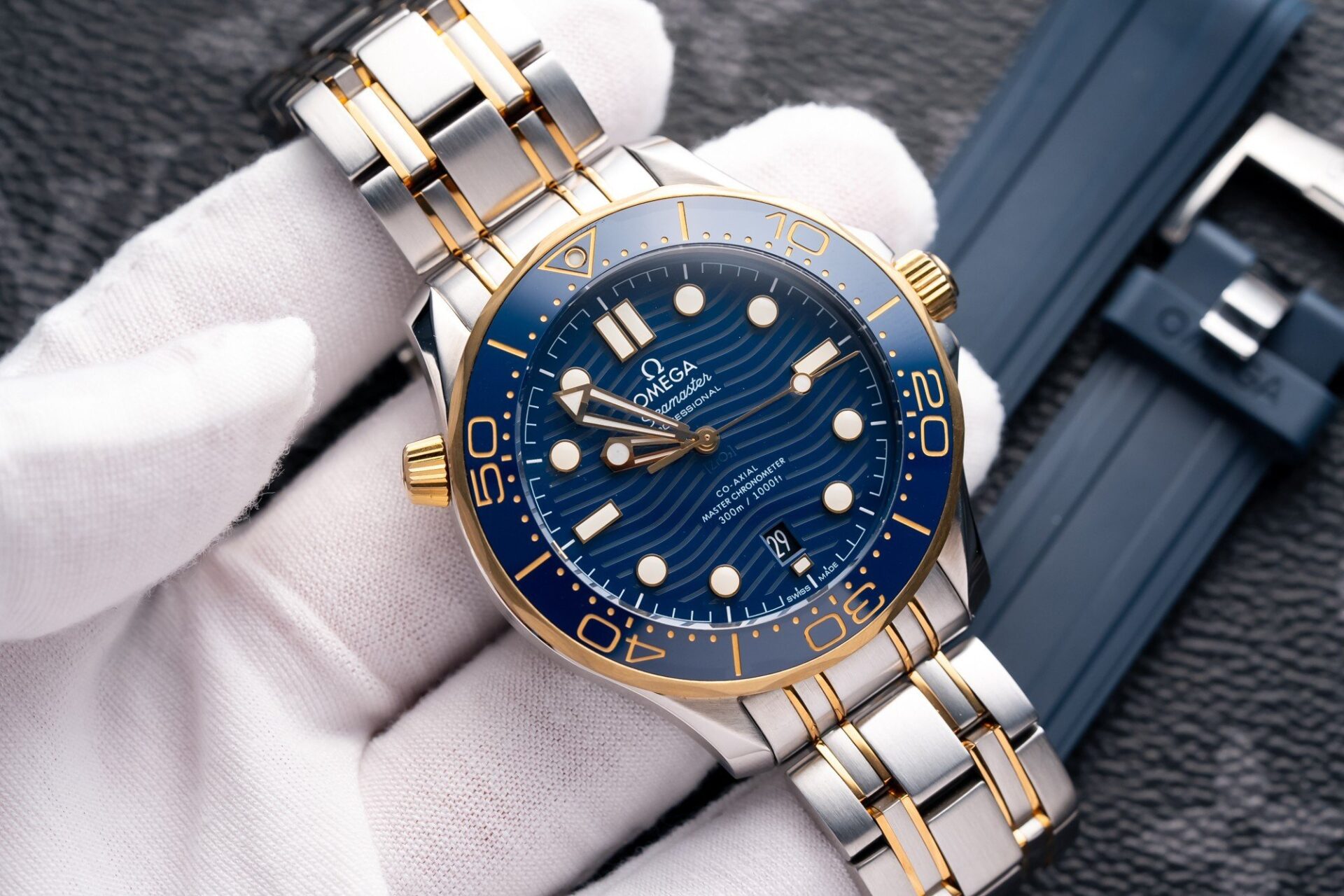 Omega Seamaster DemiGod Replica 1:1 Watch Blue Dial 42mm - Soul Replicas