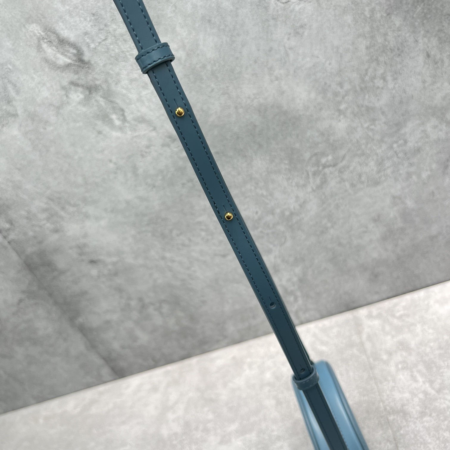 Celine Crossbody Oval Purse Cuir Triomphe Blue For Women 6in/16cm 10I703DPQ.07DD - Soul Replicas