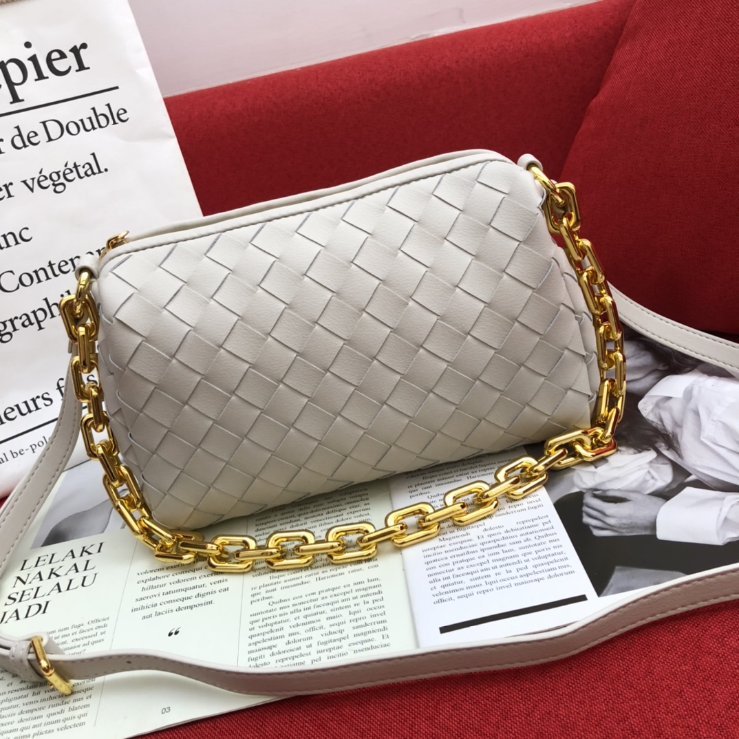 Bottega Veneta Crossbody Bag White. For Women. Women-s Bags 9.4in/24cm - Soul Replicas