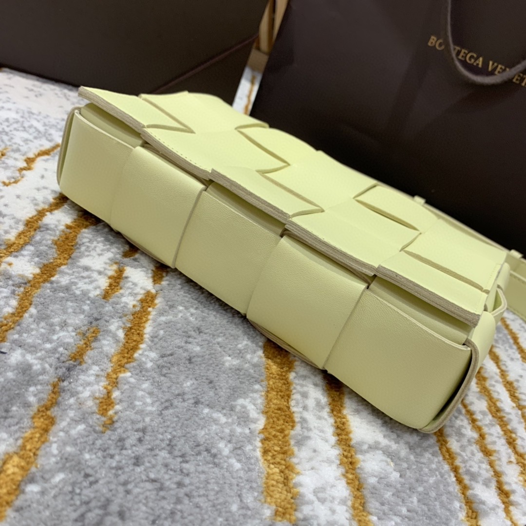 Bottega Veneta Cassette Bag For Women 9.1in/23cm In Light Yellow - Soul Replicas