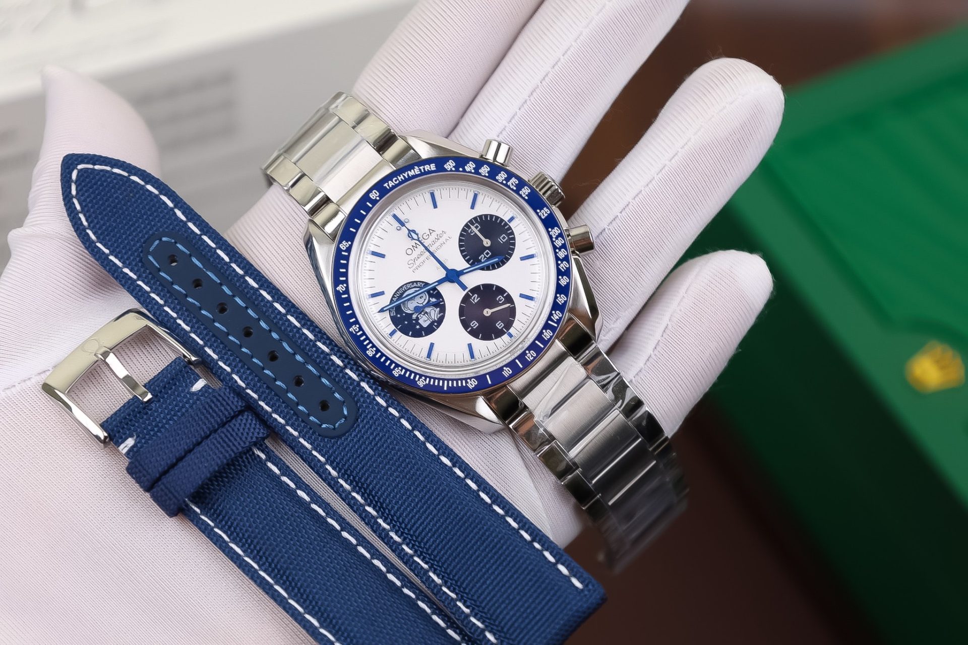 Omega Best Replica Watch Speedmaster Snoopy Avard Chronograph N1 Factory 42mm - Soul Replicas