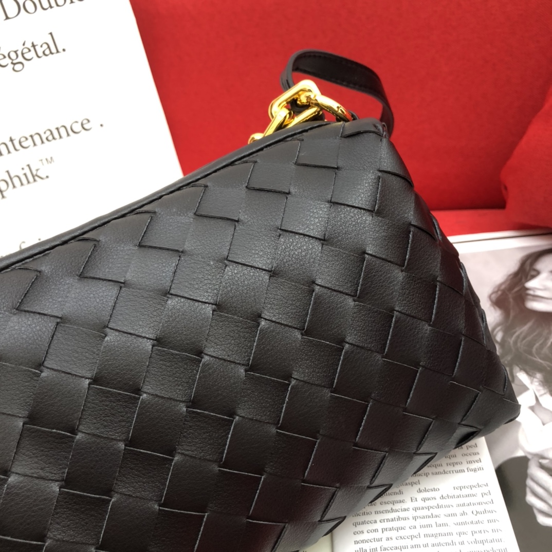 Bottega Veneta Crossbody Bag Black. For Women. Women-s Bags 9.4in/24cm - Soul Replicas