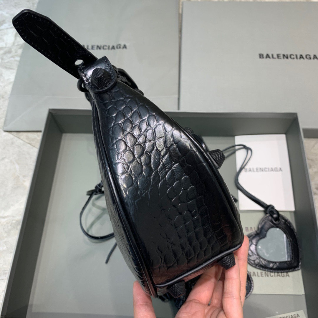 Balenciaga Le Cagole XS Shoulder Bag In Black. For Women. Women-s Bags 13in/33cm - Soul Replicas