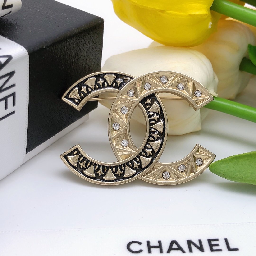 Chanel Brooch - Soul Replicas